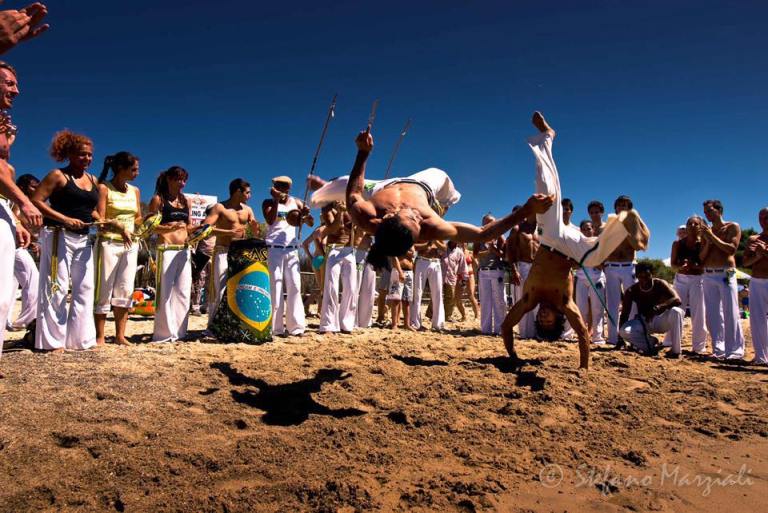 Risultati immagini per capoeira